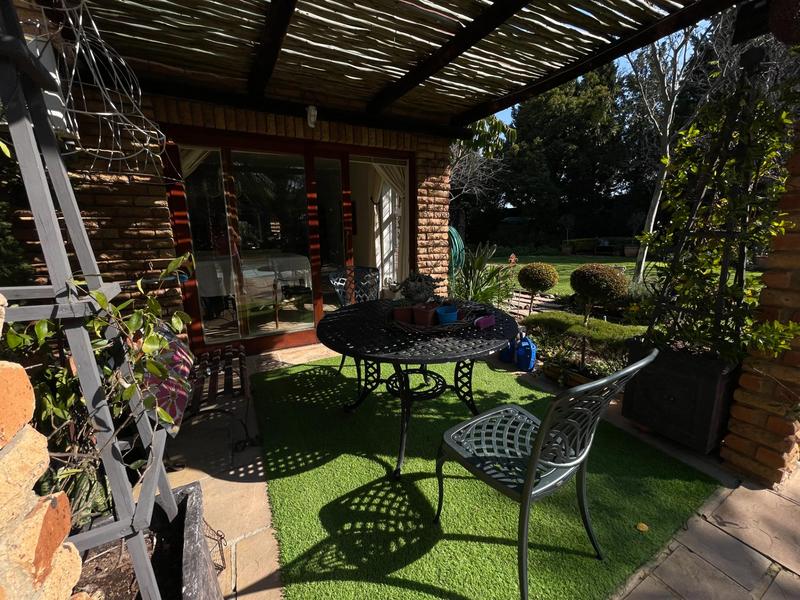 4 Bedroom Property for Sale in Panorama Western Cape
